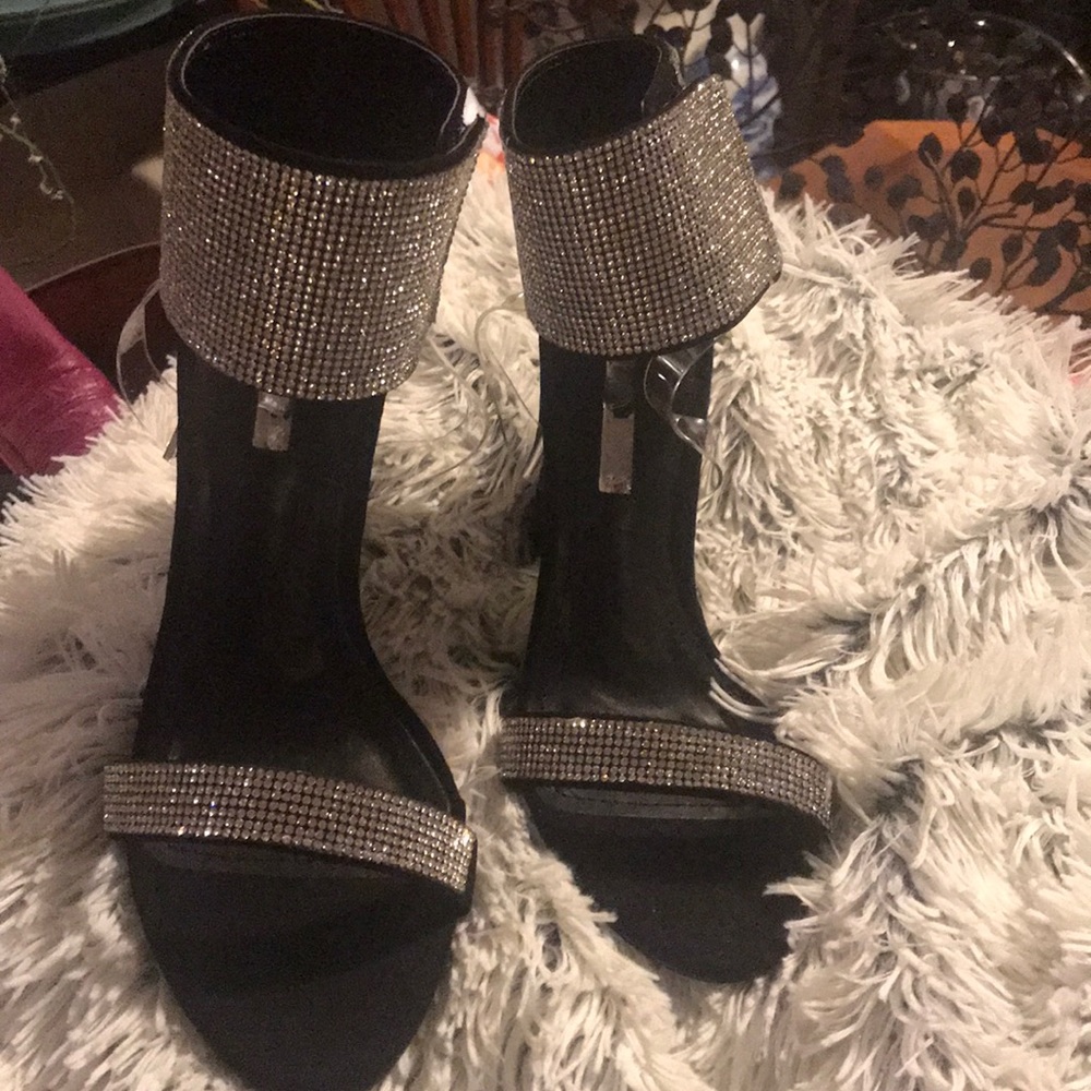 Rhinestone strappy open toe sandal